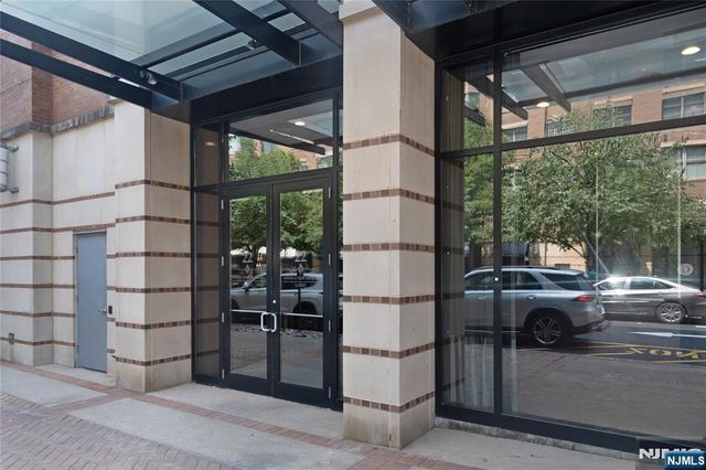 22 Ave At Port Imperial 504, West New York, NJ 07093