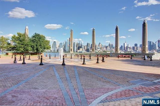 22 Ave At Port Imperial 504, West New York, NJ 07093