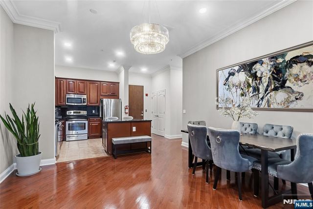 22 Ave At Port Imperial 504, West New York, NJ 07093