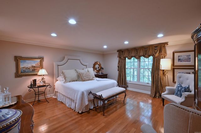 1003 Oakwood Dr, Wynne, AR 72396