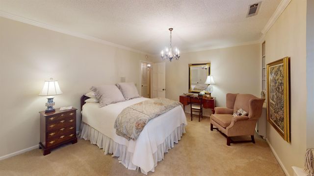 1003 Oakwood Dr, Wynne, AR 72396