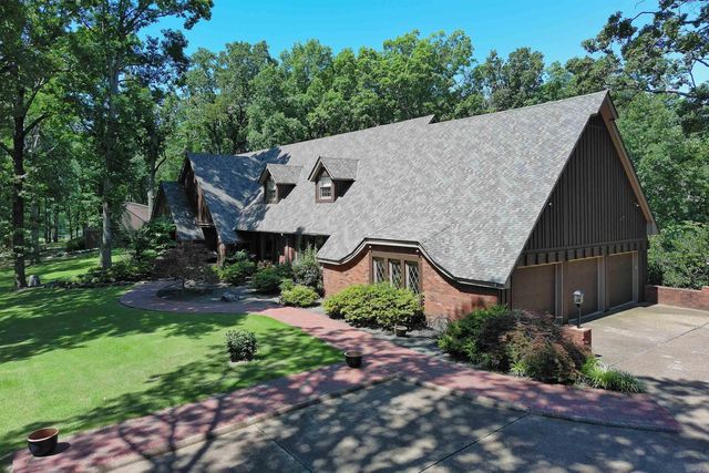 1003 Oakwood Dr, Wynne, AR 72396