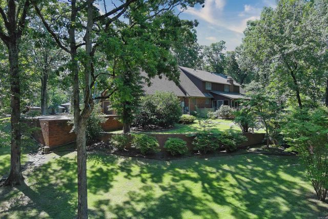 1003 Oakwood Dr, Wynne, AR 72396