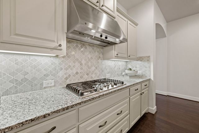 1019 Ivy Charm Way, Arlington, TX 76005