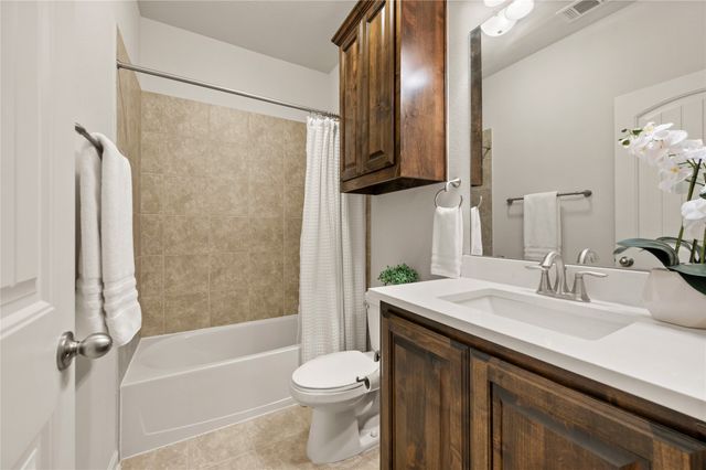 1019 Ivy Charm Way, Arlington, TX 76005