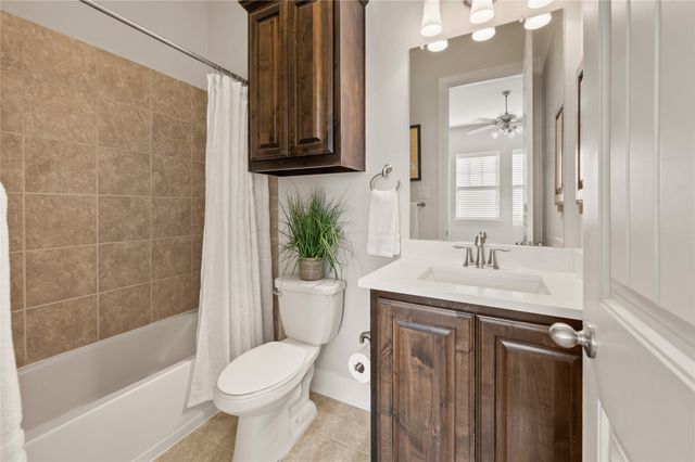 1019 Ivy Charm Way, Arlington, TX 76005