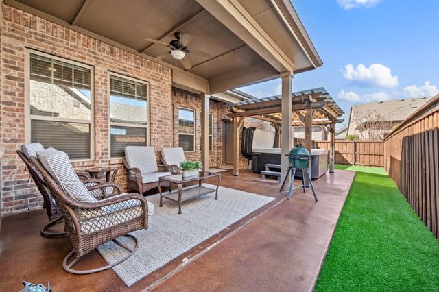 1019 Ivy Charm Way, Arlington, TX 76005