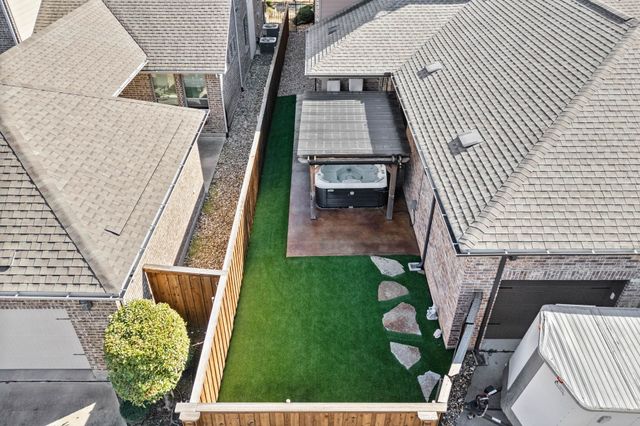 1019 Ivy Charm Way, Arlington, TX 76005