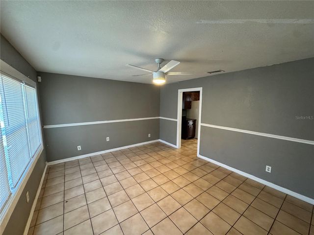 2107 E CRAWFORD STREET, Tampa, FL 33610