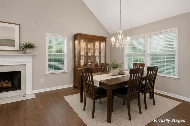3941 Memorial Parkway NW, Kennesaw, GA 30152