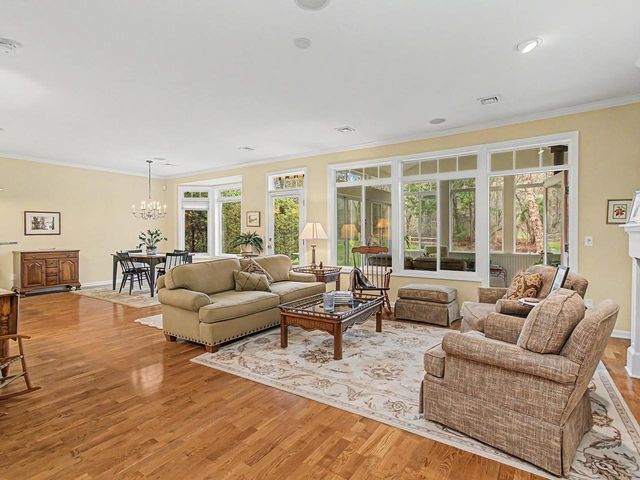 72 Chickadee Circle, South Burlington, VT 05403
