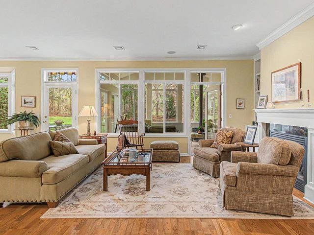 72 Chickadee Circle, South Burlington, VT 05403