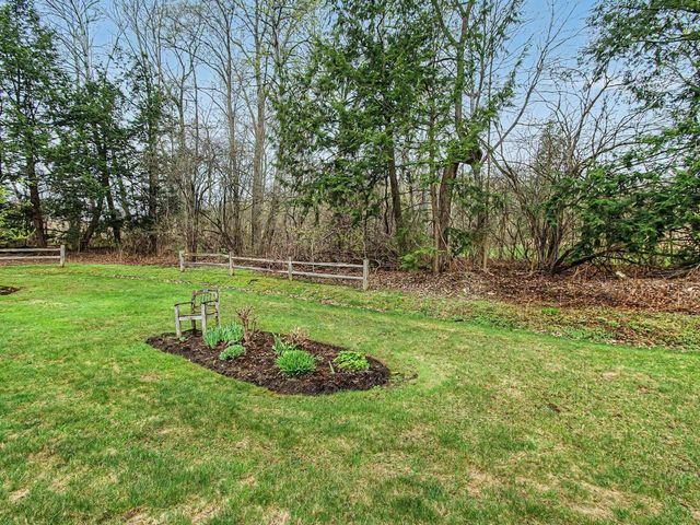 72 Chickadee Circle, South Burlington, VT 05403