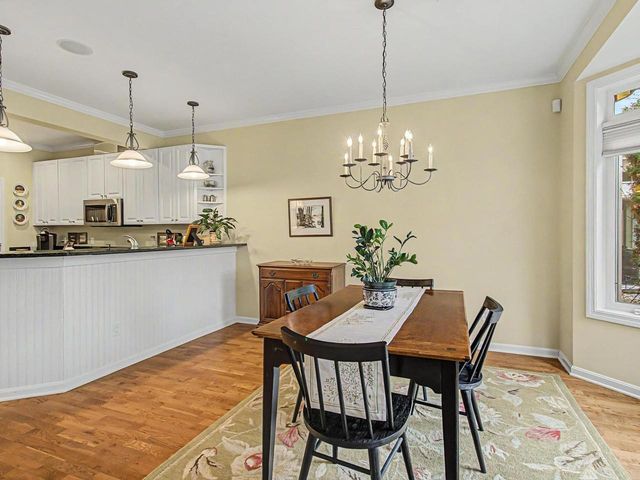 72 Chickadee Circle, South Burlington, VT 05403