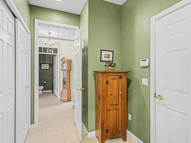 72 Chickadee Circle, South Burlington, VT 05403