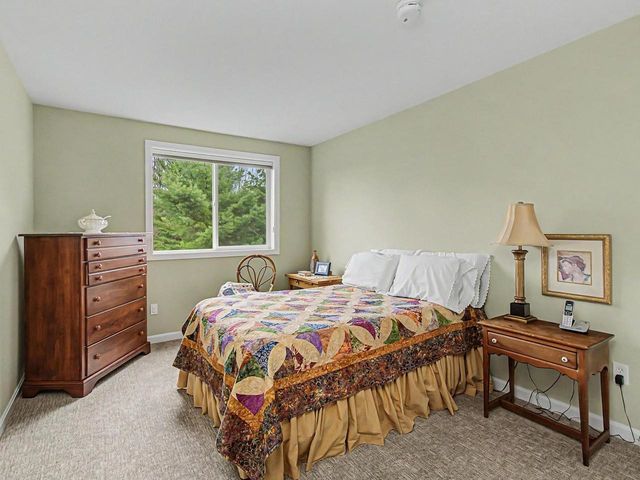 72 Chickadee Circle, South Burlington, VT 05403