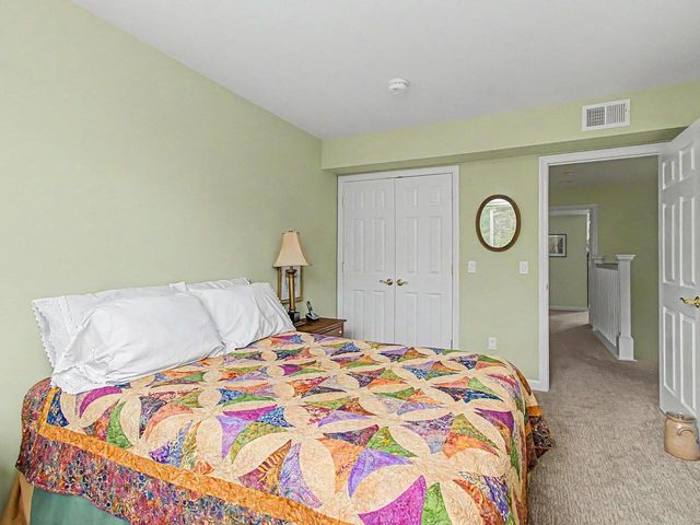 72 Chickadee Circle, South Burlington, VT 05403