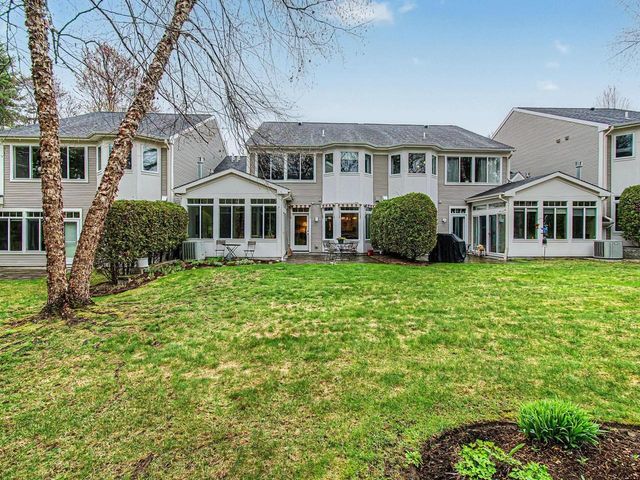 72 Chickadee Circle, South Burlington, VT 05403