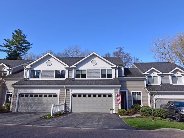 72 Chickadee Circle, South Burlington, VT 05403