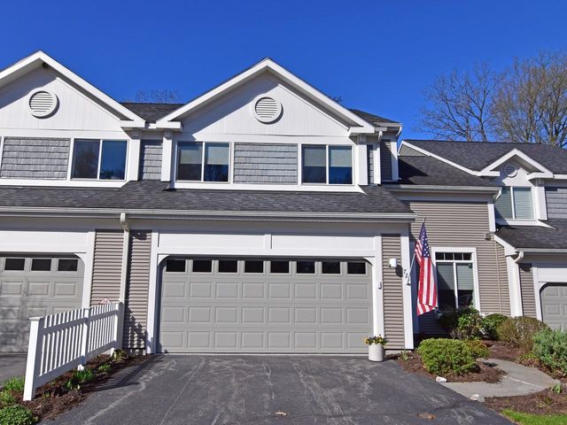 72 Chickadee Circle, South Burlington, VT 05403