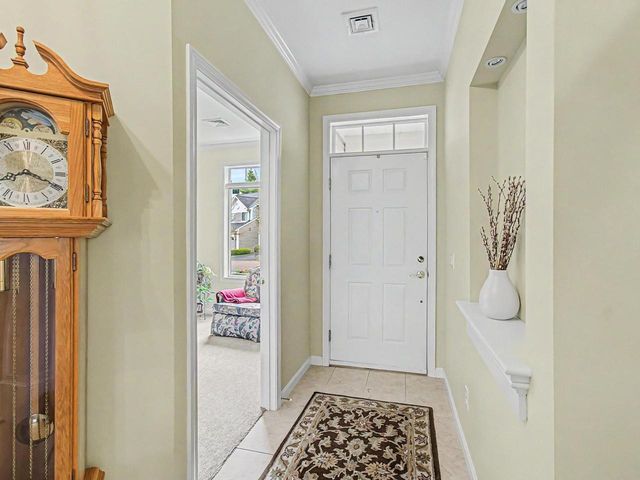 72 Chickadee Circle, South Burlington, VT 05403