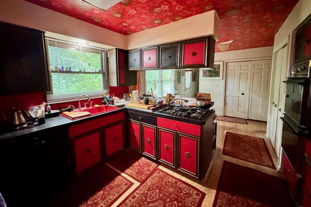 831 Persimmon Place, Columbus, OH 43213