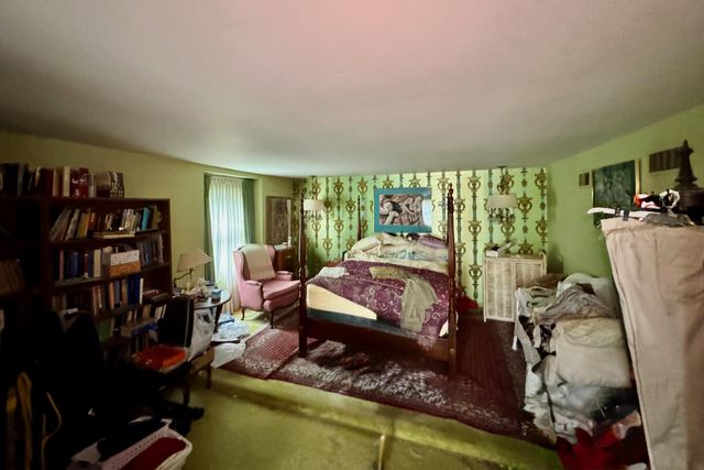 831 Persimmon Place, Columbus, OH 43213