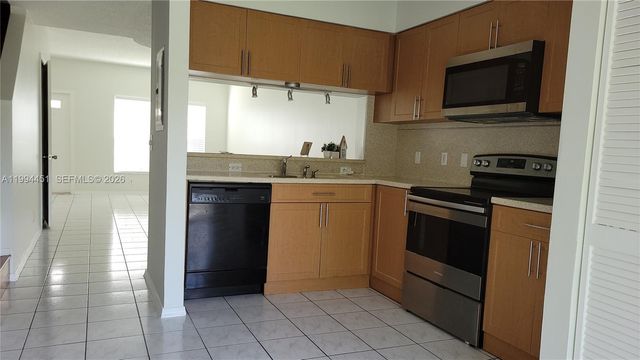 16731 Hemingway Drive, Weston, FL 33326