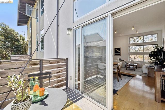 2830 Mandela PKWY, Oakland, CA 94608