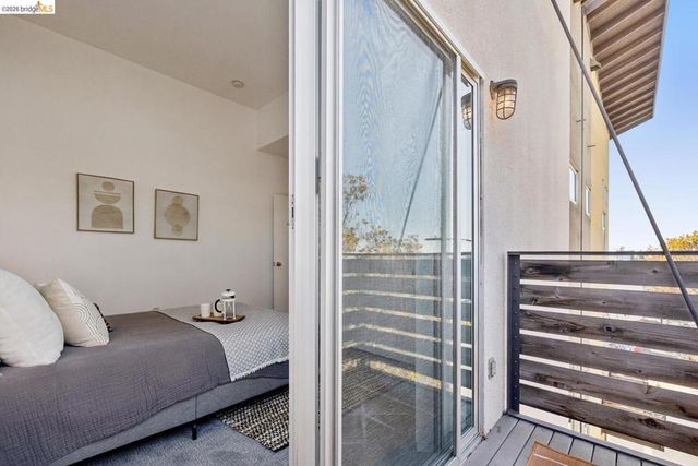 2830 Mandela PKWY, Oakland, CA 94608