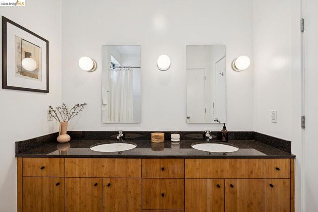 2830 Mandela PKWY, Oakland, CA 94608