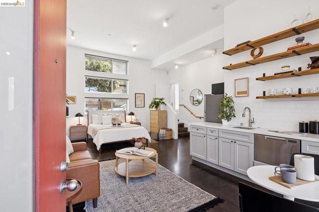 2830 Mandela PKWY, Oakland, CA 94608