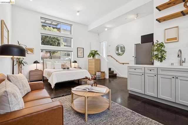 2830 Mandela PKWY, Oakland, CA 94608