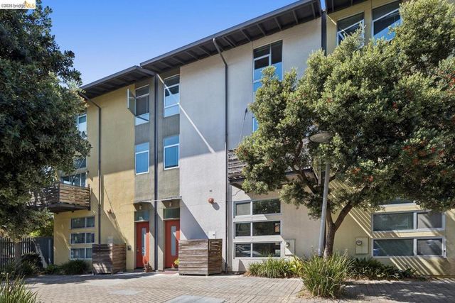 2830 Mandela PKWY, Oakland, CA 94608