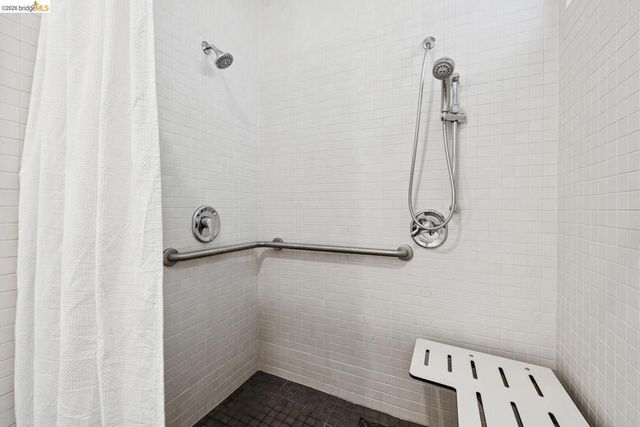2830 Mandela PKWY, Oakland, CA 94608