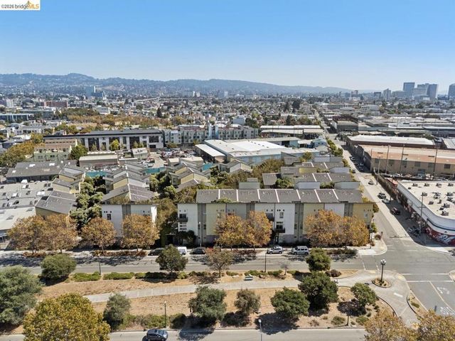 2830 Mandela PKWY, Oakland, CA 94608