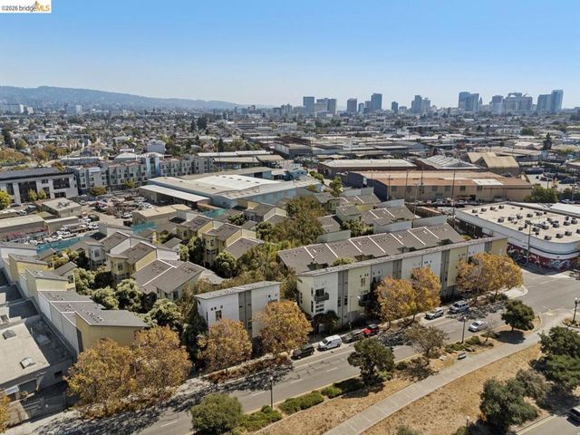 2830 Mandela PKWY, Oakland, CA 94608