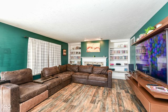 7247 Braxton Drive, Noblesville, IN 46062