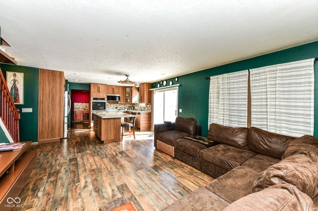 7247 Braxton Drive, Noblesville, IN 46062