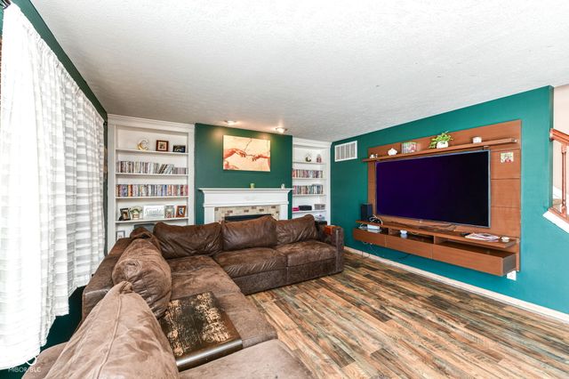 7247 Braxton Drive, Noblesville, IN 46062