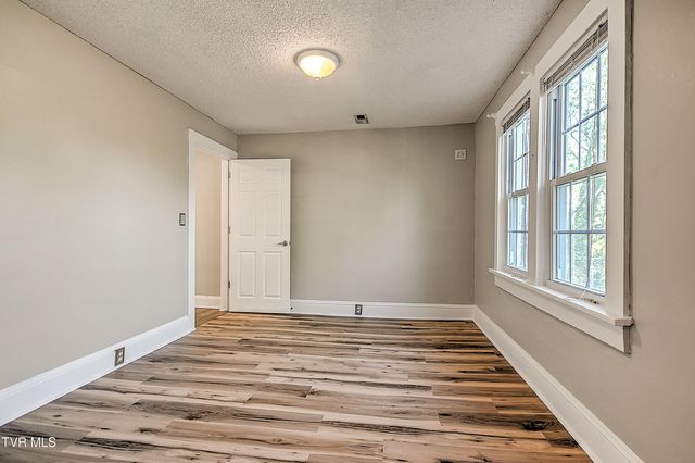 314 Lamont Street, Johnson City, TN 37604