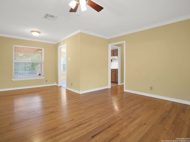 107 Sullivan, San Antonio, TX 78213