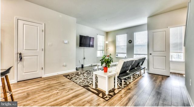 4320 ROLAND HEIGHTS AVE, Baltimore, MD 21211
