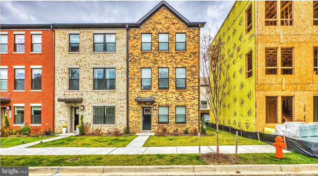 4320 ROLAND HEIGHTS AVE, Baltimore, MD 21211