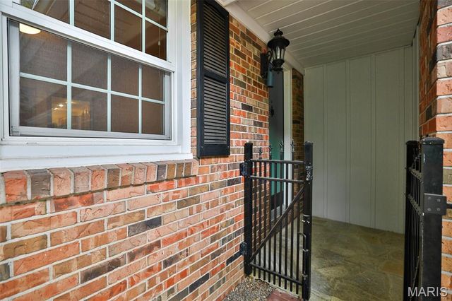 1000 Schwarz Road, Edwardsville, IL 62025