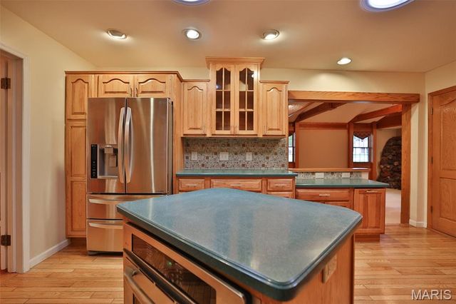 1000 Schwarz Road, Edwardsville, IL 62025