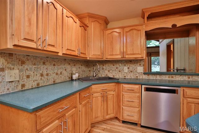 1000 Schwarz Road, Edwardsville, IL 62025