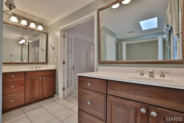 1000 Schwarz Road, Edwardsville, IL 62025