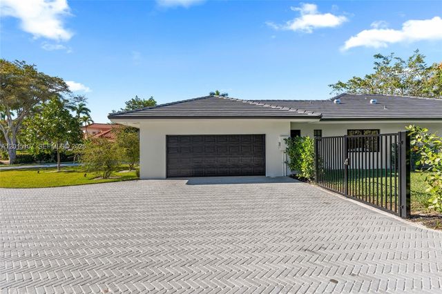 16889 SW 73rd Court, Palmetto Bay, FL 33157