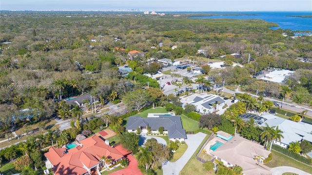 16889 SW 73rd Court, Palmetto Bay, FL 33157